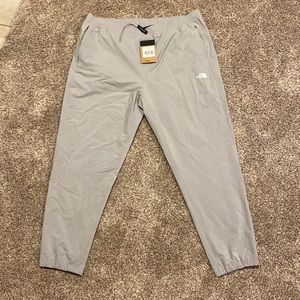 Brand new and unused. Seeking because they do not fit me.